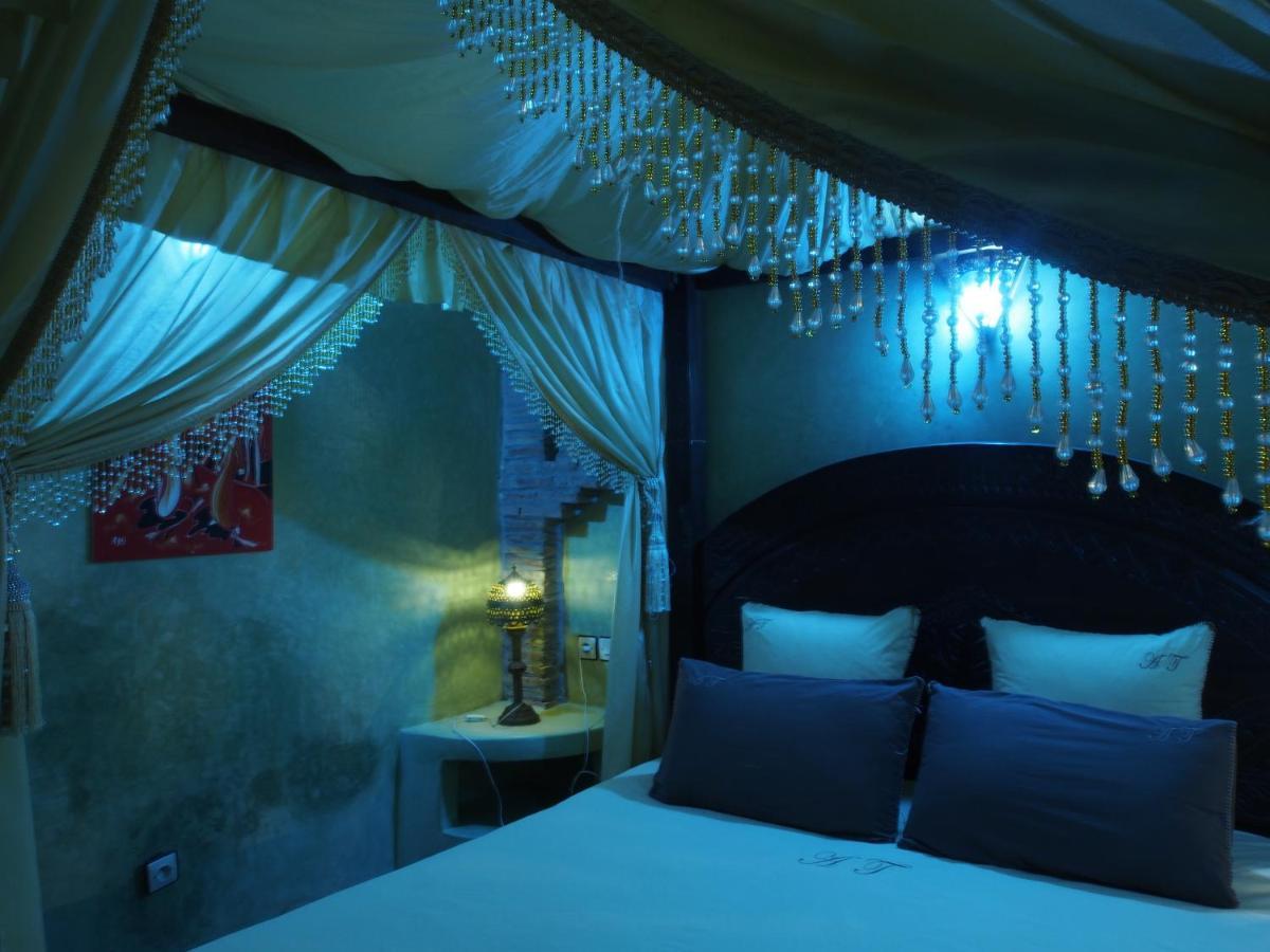 Double Room,1376087597:JPEG