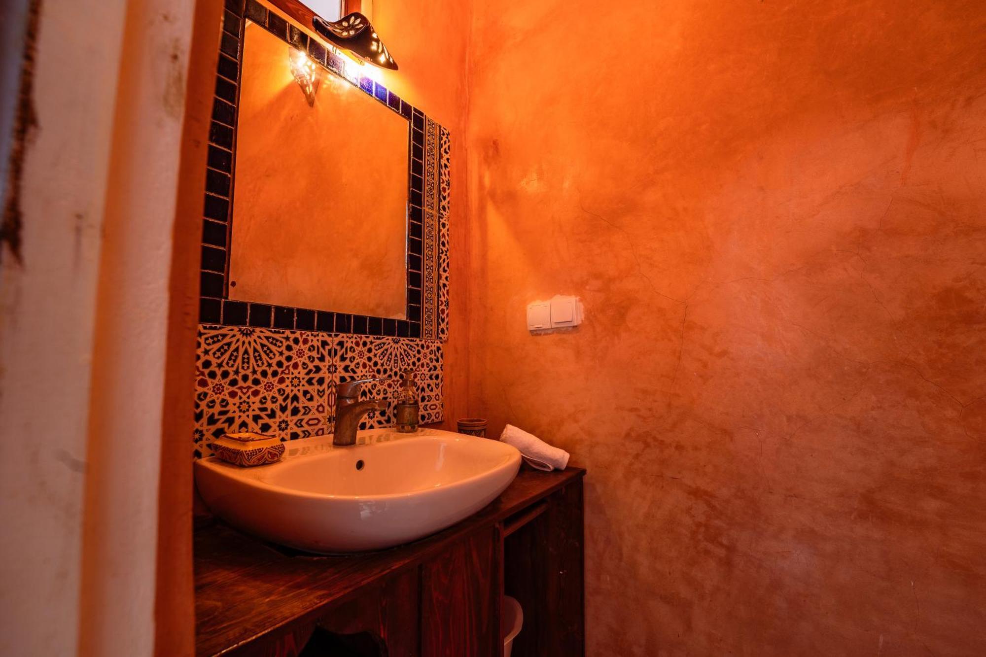 Double Room Private Bathroom