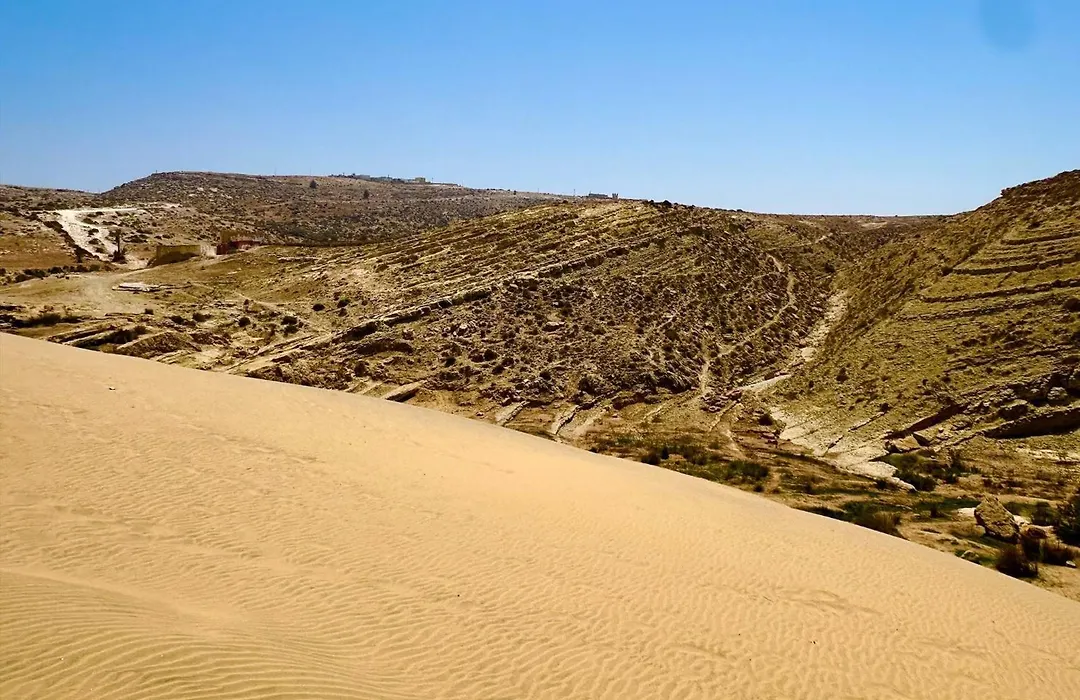 Dar Yanis-1